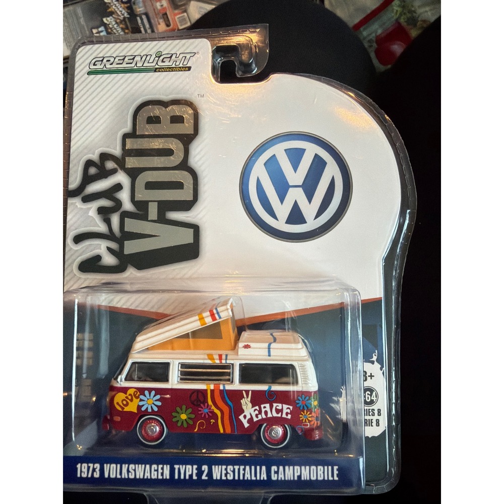 GreenLight 1973 Volkswagen Type 2 Westfalia Campmobile Club V-Dub Series 8 1:64